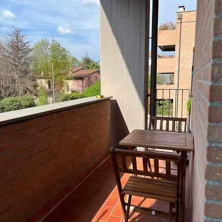 Lovely Apartment Parma Exterior photo